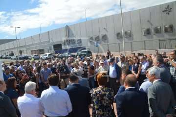 Descubrimiento de la placa de la calle que lleva el nombre de Sebastián Grisaleña (Foto TA)